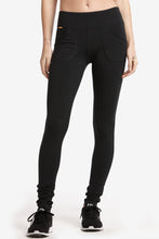 Load image into Gallery viewer, Mid Rise Salutation Legging
